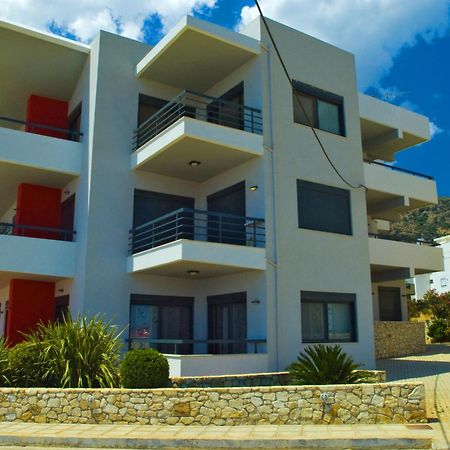 Caravella Luxury Apartments 팔라이오코라 외부 사진