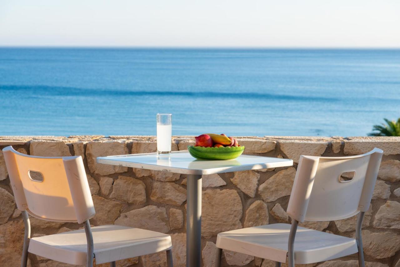 Caravella Luxury Apartments 팔라이오코라 외부 사진