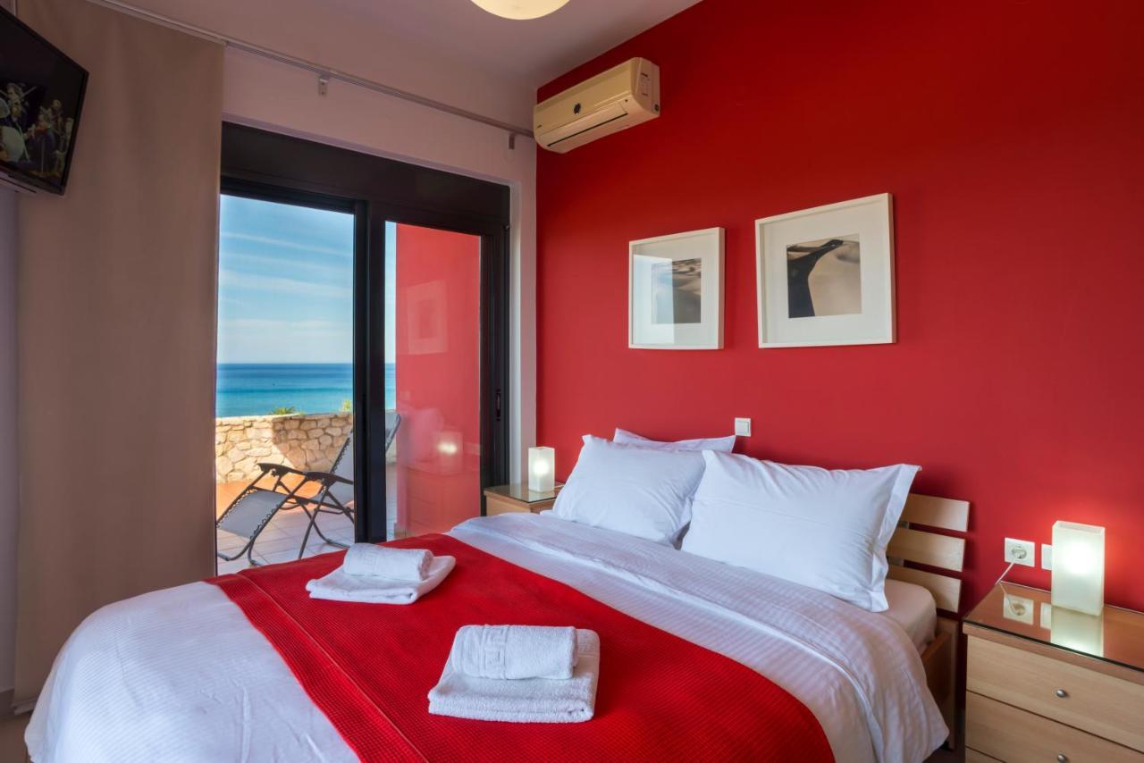 Caravella Luxury Apartments 팔라이오코라 외부 사진