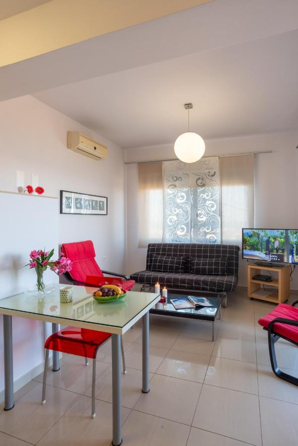 Caravella Luxury Apartments 팔라이오코라 외부 사진