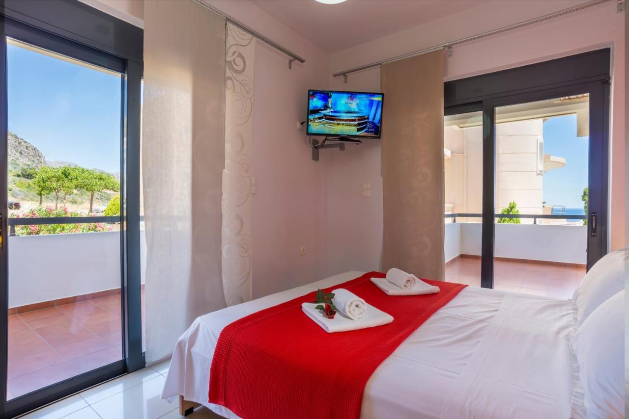 Caravella Luxury Apartments 팔라이오코라 외부 사진