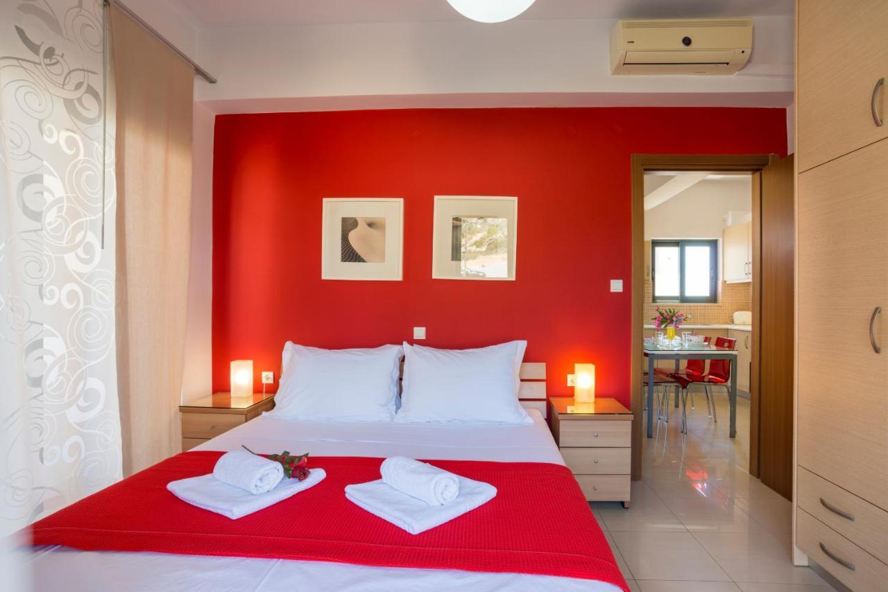 Caravella Luxury Apartments 팔라이오코라 외부 사진