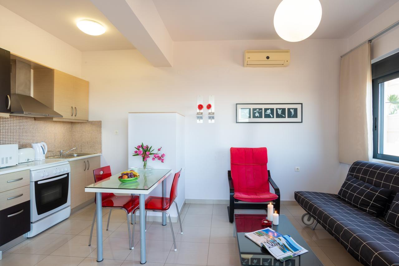 Caravella Luxury Apartments 팔라이오코라 외부 사진