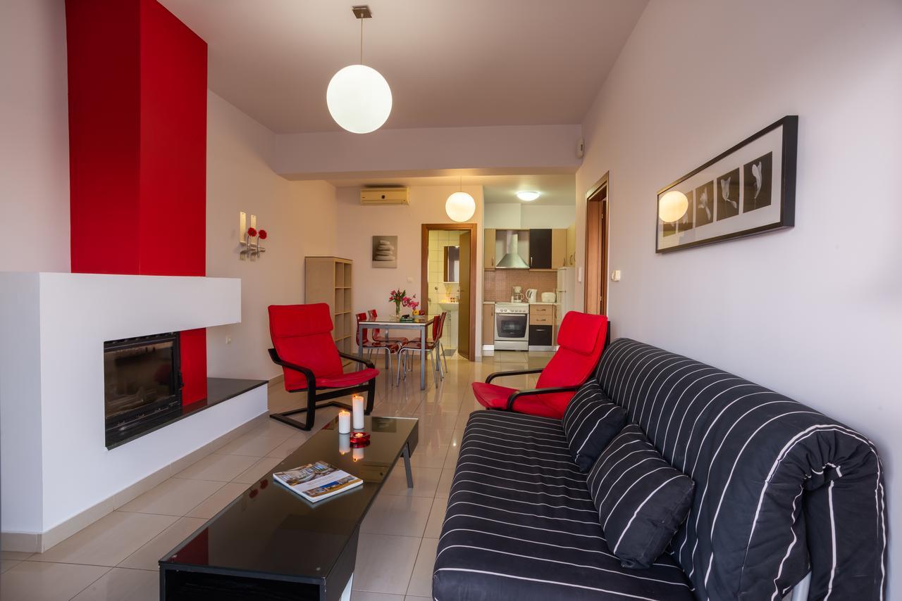Caravella Luxury Apartments 팔라이오코라 외부 사진