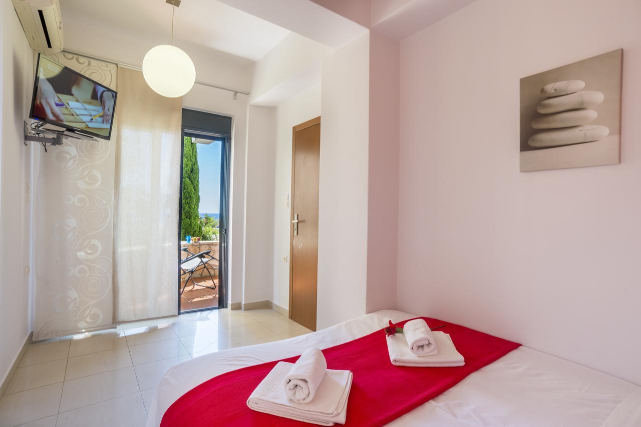 Caravella Luxury Apartments 팔라이오코라 외부 사진