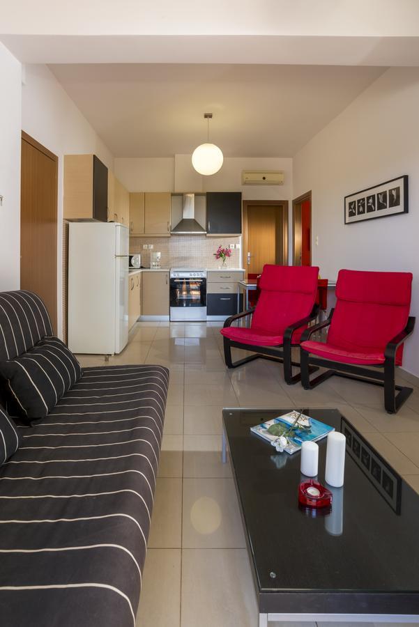 Caravella Luxury Apartments 팔라이오코라 외부 사진
