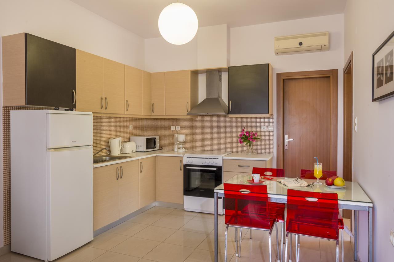 Caravella Luxury Apartments 팔라이오코라 외부 사진