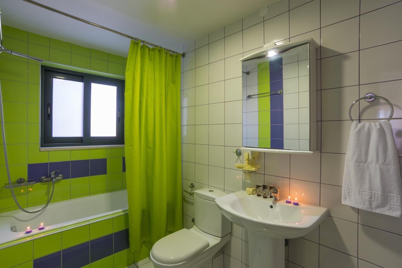 Caravella Luxury Apartments 팔라이오코라 외부 사진